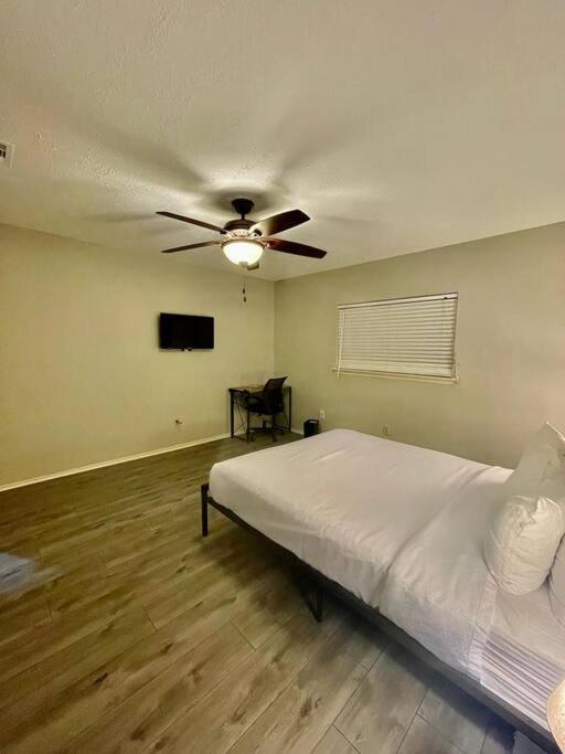 3 Bedroom Entire Home - Centrally Located In Katy, Texas מראה חיצוני תמונה
